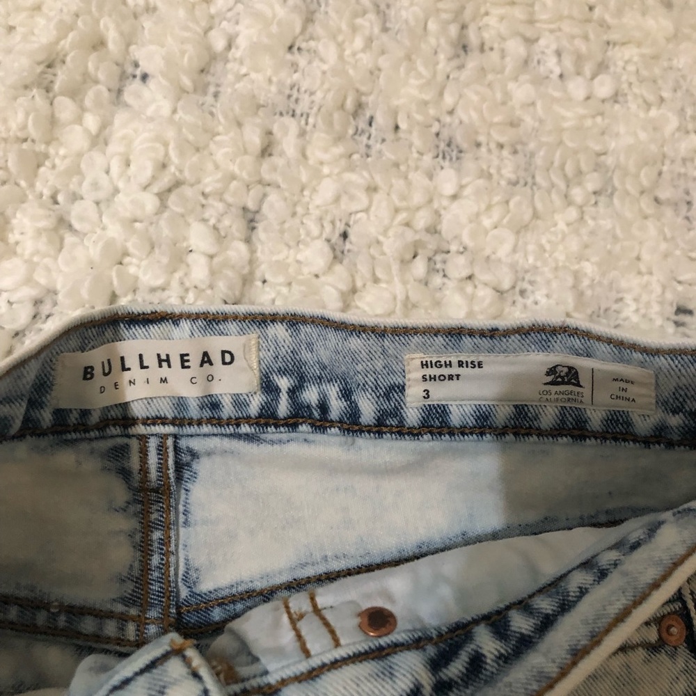 Jean Shorts - Picture 2 of 3